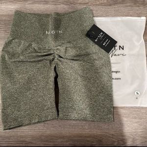 ⭐️ NVGTN Shorts ⭐️